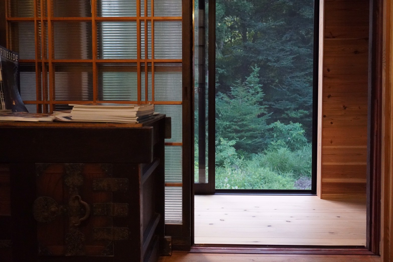 古民家と森の風景1